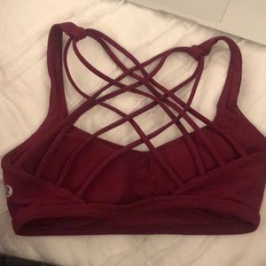 Maroon lulu lemon sports bra